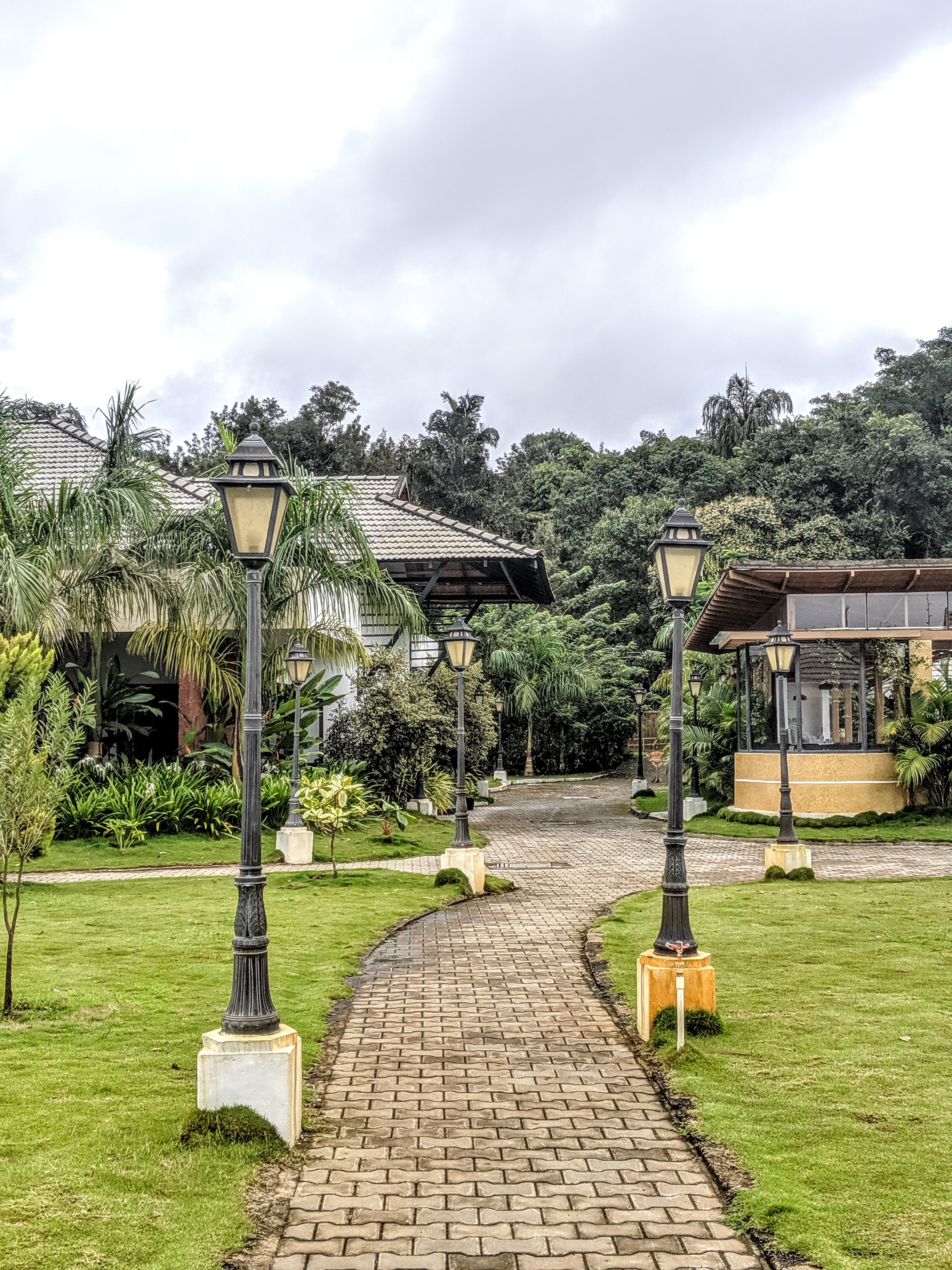 The Yellow Bamboo Resort & SPA Located in the serene district of